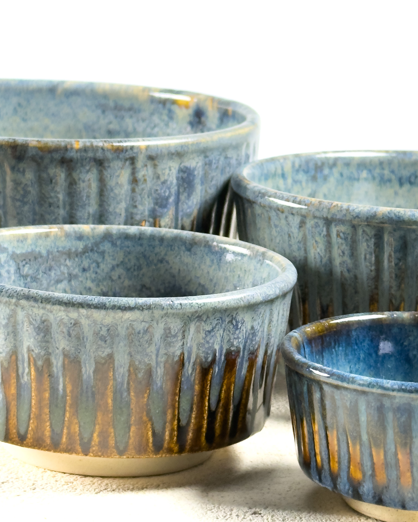 Twilight Amber Carved Bowl – Set of 3 thumbnail