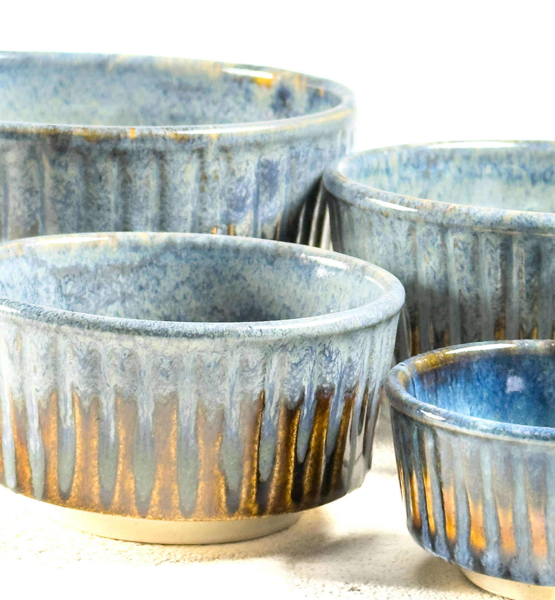 Twilight Amber Carved Bowl – Set of 3 thumbnail