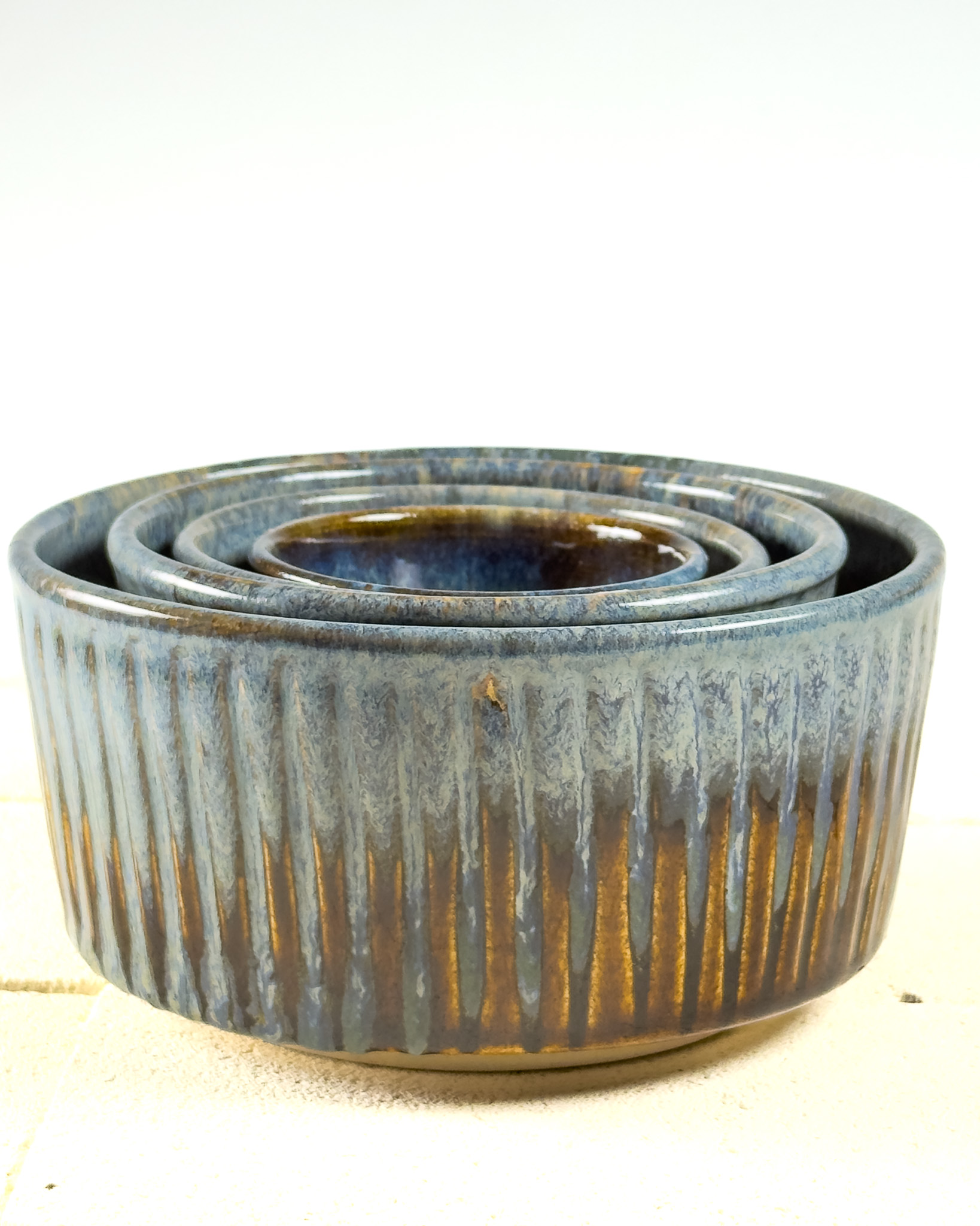 Twilight Amber Carved Bowl – Set of 3 thumbnail
