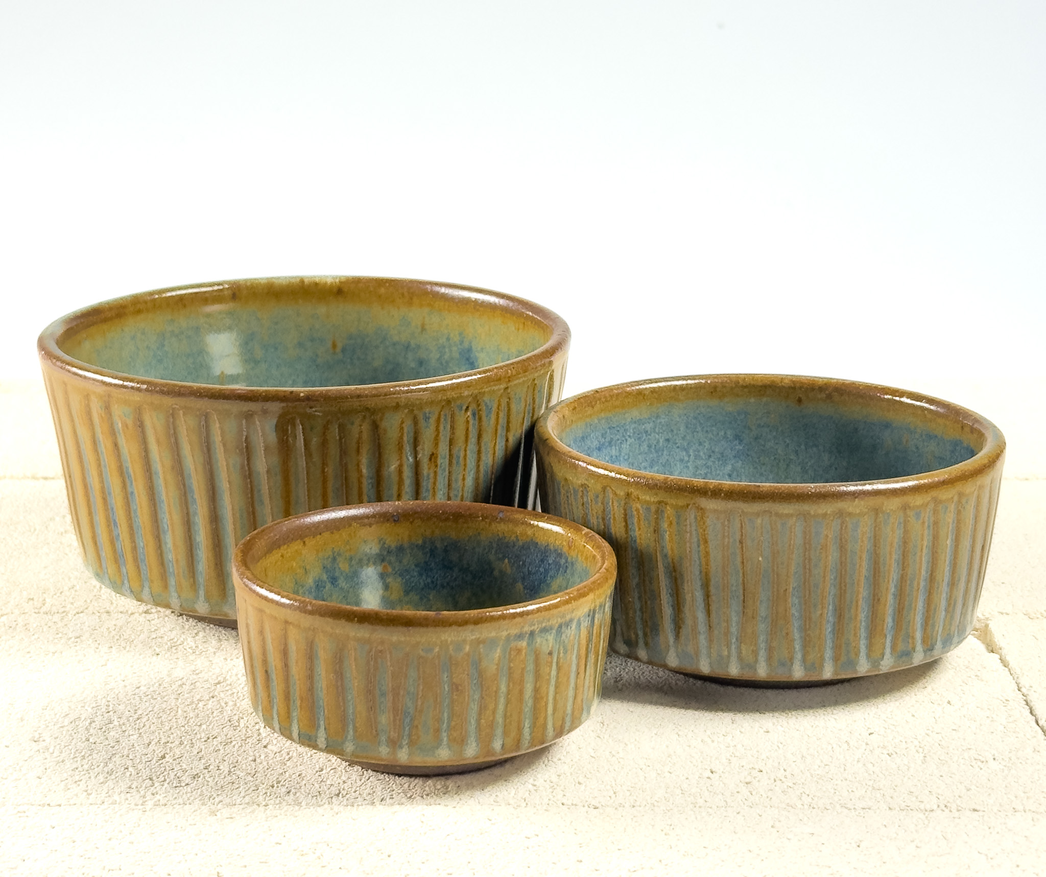 Twilight Earth Carved Bowl – Set of 3 thumbnail
